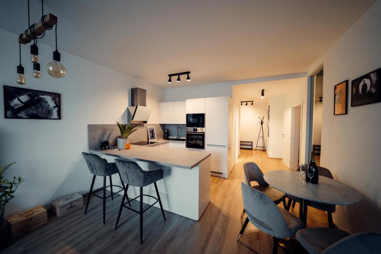 Tiffany Apartment Hotel Μπρατισλάβα Εξωτερικό φωτογραφία