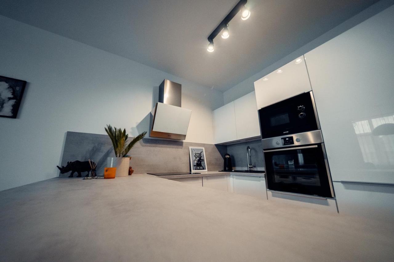 Tiffany Apartment Hotel Μπρατισλάβα Εξωτερικό φωτογραφία
