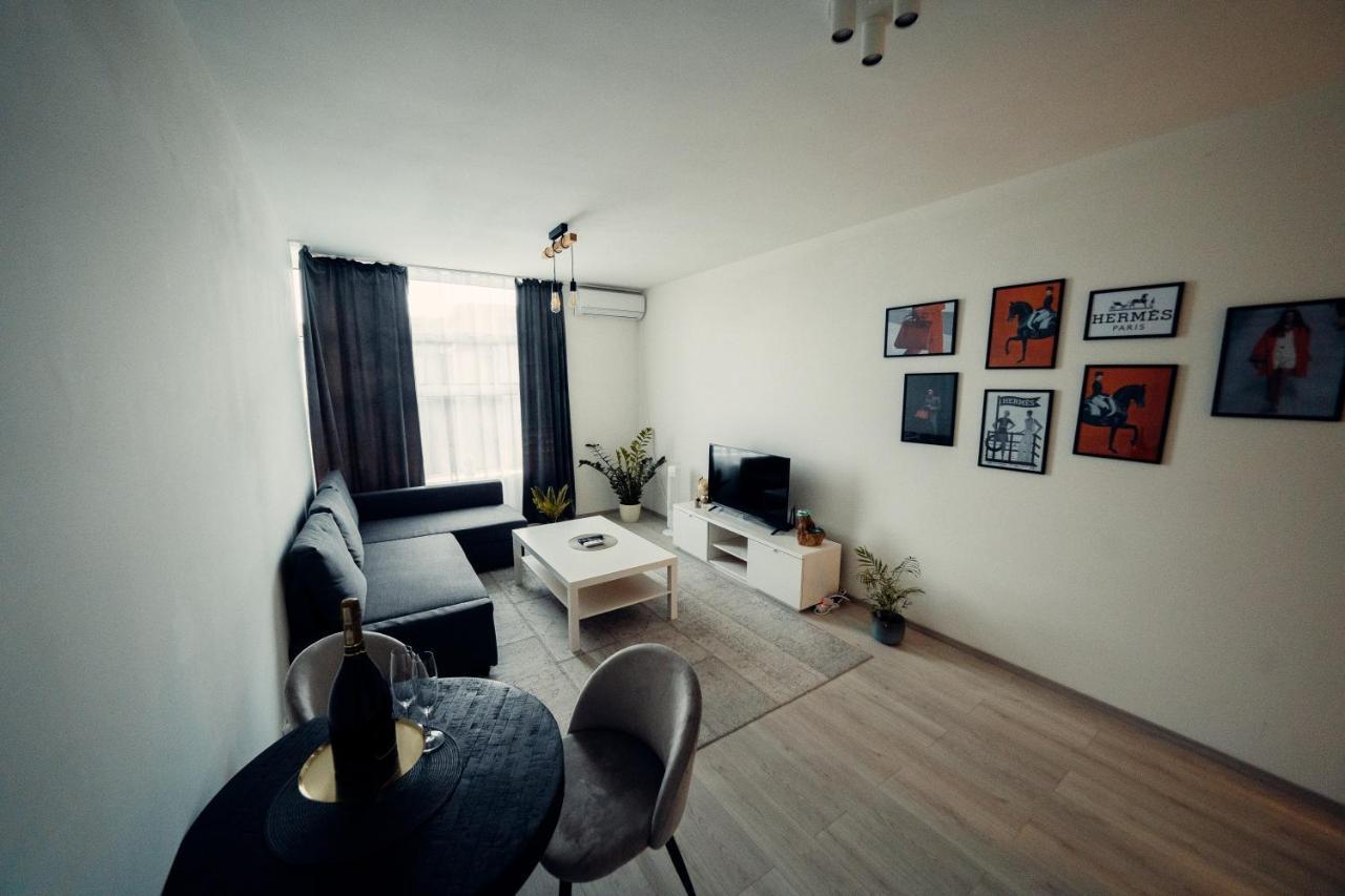 Tiffany Apartment Hotel Μπρατισλάβα Εξωτερικό φωτογραφία