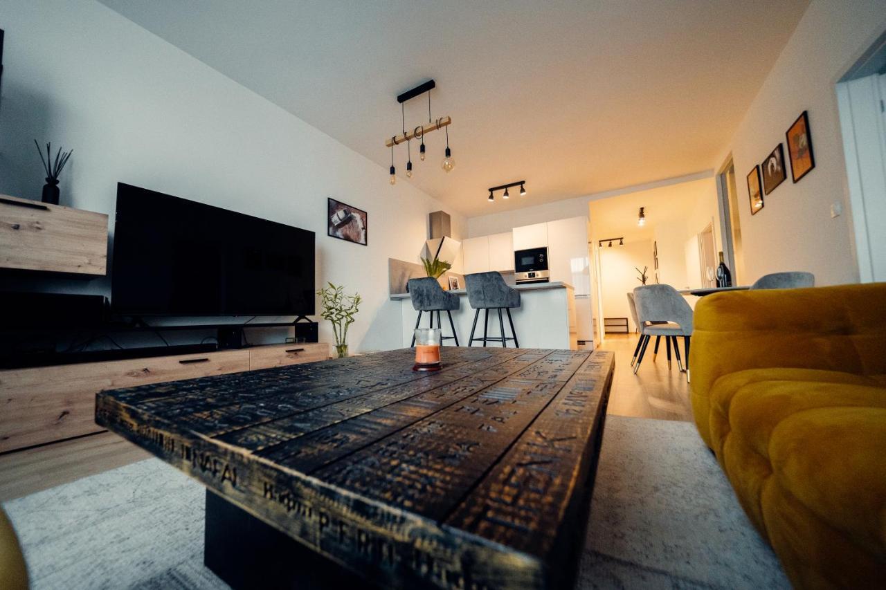 Tiffany Apartment Hotel Μπρατισλάβα Εξωτερικό φωτογραφία