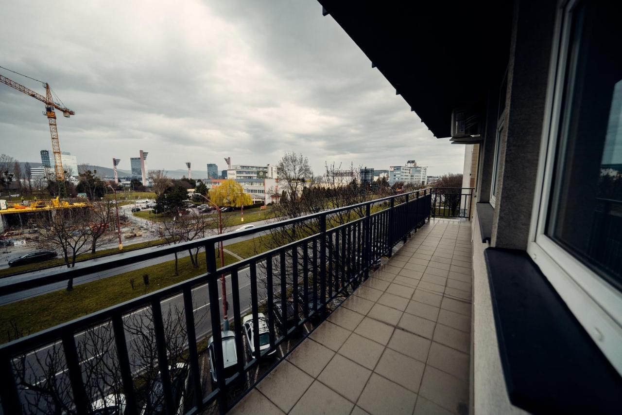 Tiffany Apartment Hotel Μπρατισλάβα Εξωτερικό φωτογραφία